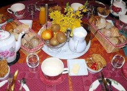 A la Métairie, Lindry : petit déjeuner