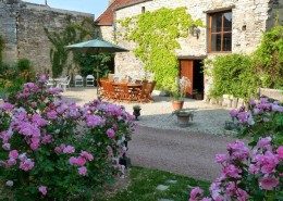 Maison d'hôtes Carpe Diem, Massangis : extérieur