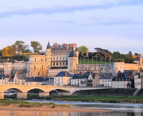 Chambres d'hôtes de charme région Centre-Val de Loire : Amboise et son château royal (L. de Serres)