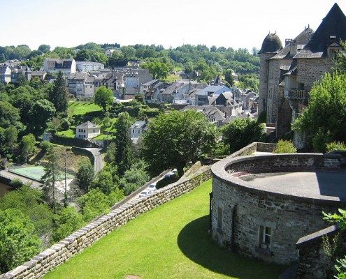 Uzerche en Corrèze (by Francois Lavie)