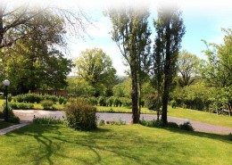La Belle Epoque, chambres d'hôtes à Sansac de Marmiesse : parc