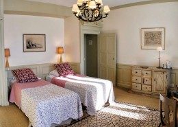 Château des Allues, Saint Pierre D’Albigny : chambre camomille romaine
