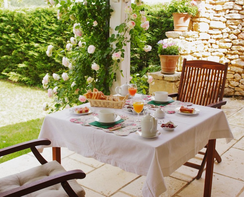 Le Clos Lascazes, chambres d'hôtes Paleyrac (Dordogne) : petit déjeuner