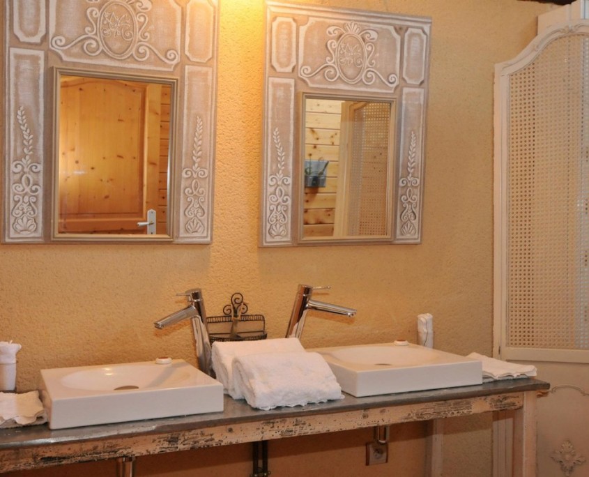 La Loge Vigneronne, Changy (Marne) : salle de bain
