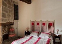 Maison Grandchamp, chambres d'hôtes à Treignac (Corrèze) : Chambre Ventadour