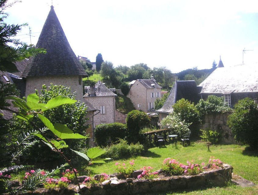 Maison Grandchamp, chambres d'hôtes de charme à Treignac en Corrèze : jardin