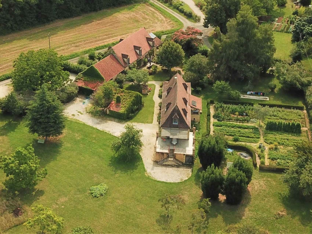 La Lysiane, chambres d’hôtes de charme à Rouffilhac dans le Lot en région Occitanie (vue aérienne)